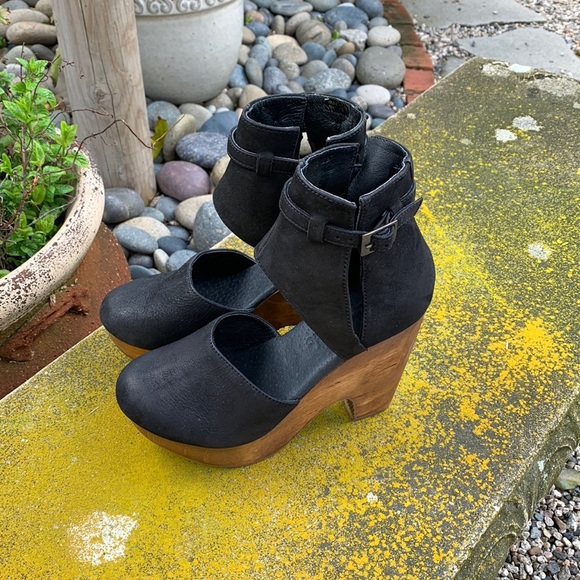five worlds Shoes - five worlds sexy platform sandal SB Boutique